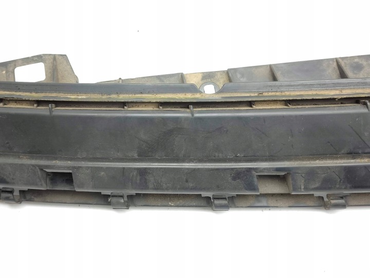 MERCEDES-BENZ B W246 W242 2013 POIGNÉE FIXATION PARE-CHOCS AVANT