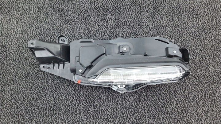 FEUX VERS CONDUITE DIURNE TOYOTA YARIS CROSS 814400D170