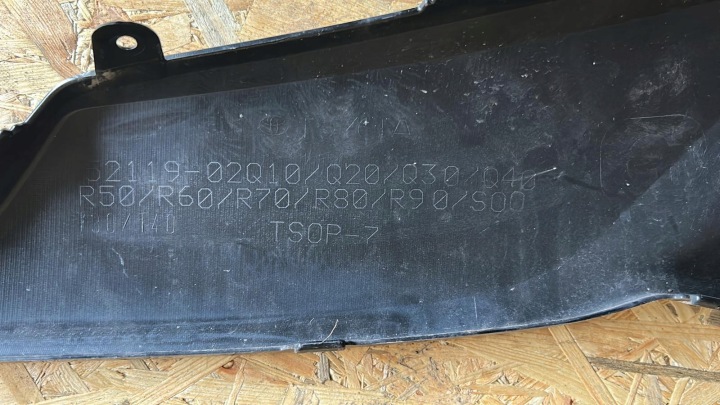 PARE-CHOCS AVANT AVANT TOYOTA COROLLA E21 BERLINE 19-