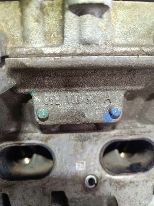 CULASSE ARBRES DROITE AUDI A6 C6 2.4 BDW 06E103374A 06E109101AK 06E109102AD