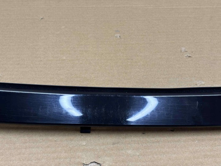 LANTERNE STOP MOULURE VITRES ARRIÈRE LEXUS LC500 500H 2018-2025 81570-11010