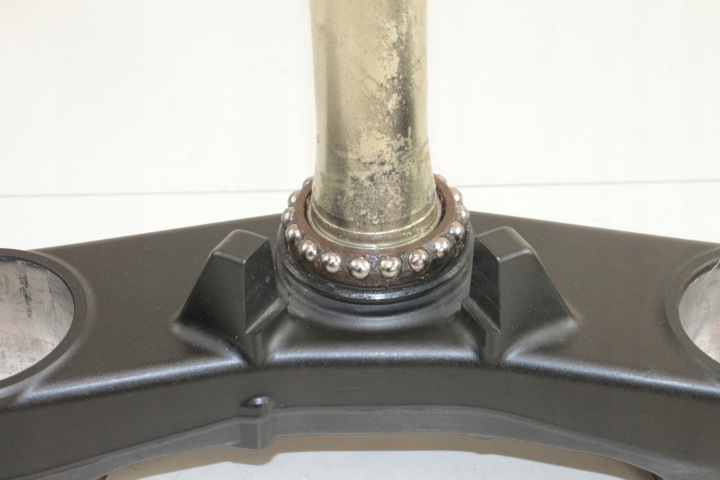 KAWASAKI ZH2 AVEC H2 ÉTAGÈRE INFÉRIEURE FOURCHETTE SUSPENSION