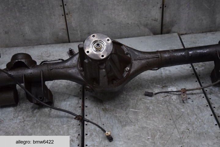 MITSUBISHI PAJERO JUNIOR 1.1 PONT ARRIÈRE 47_11
