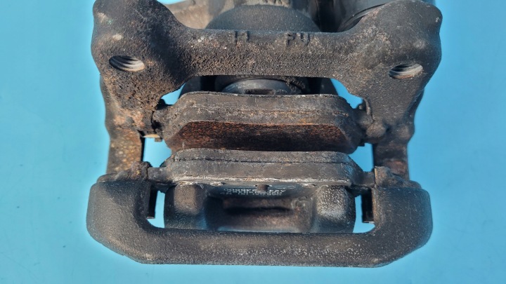 MERCEDES W177 A180 2.0 CDI ÉTRIER DE FREIN DE FREIN GAUCHE ARRIÈRE A2474237500