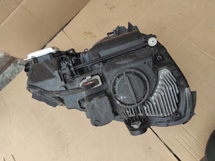 XÉNON ROTATIF ILS GAUCHE COMPLET EUROPE MERCEDES W212 A2128201959