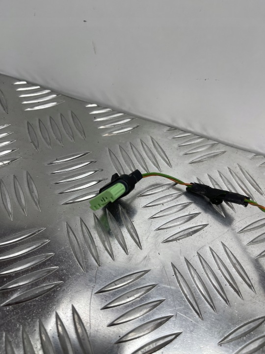 BMW F10 F11 FAISCEAU DE CÂBLES PORTES DROIT AVANT 9240882
