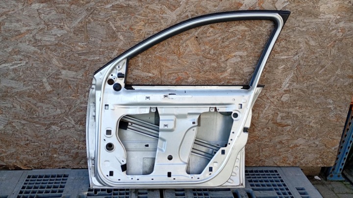 PORTES AVANT DROIT RENAULT MEGANE II UNIVERSEL 05R TED69