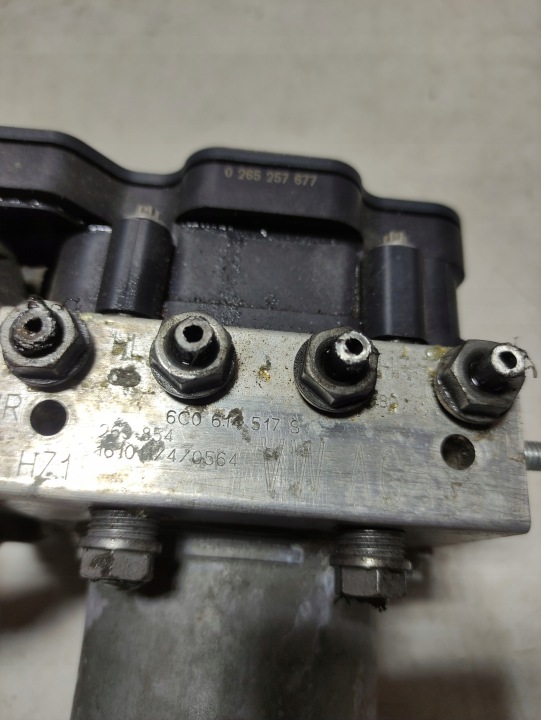 AUDI A1 8X LIFT POMPE ABS 0265956084 6C0614517S 6C0907379S 0265257677