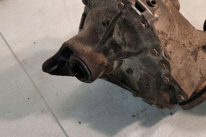 RÉDUCTEUR DE VITESSE ARRIÈRE LAND ROVER RANGE ROVER SPORT (L320) AH224W063BC 3.0L DIESEL