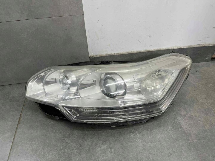 PROJECTEUR GAUCHE PHARE AVANT XÉNON EUROPE 9689037880 ITROEN C5 II X7 III 08-17