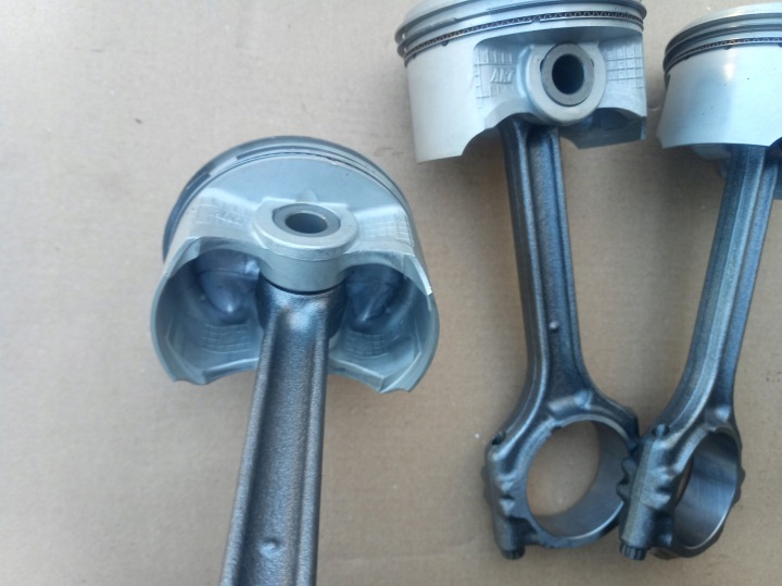 MITSUBISHI COLT VI 1.1B MN195892 134910 PISTON BIELLE
