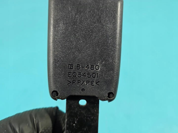 CLIPS COURROIE SÉCURITÉ AVANT DROIT PASSAGER SUZUKI SWIFT MK6