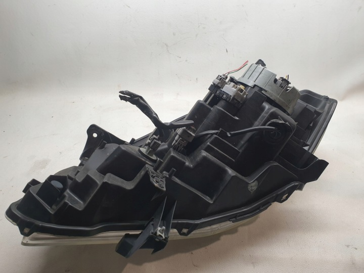 SUZUKI SX4 SX-4 S-CROSS 13-1 PHARE DROITE AVANT AVANT XÉNON LED 100-17735