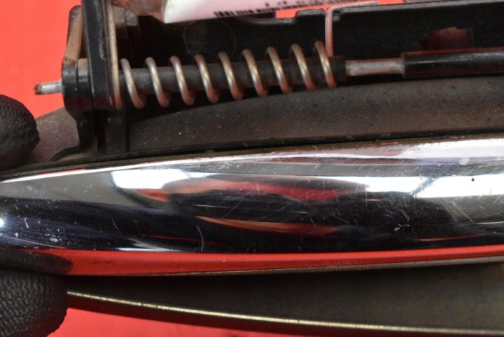 POIGNÉE GAUCHE AVANT AVANT COULEUR GRISE CHROME B948 ALFA ROMEO 159 1 I 05-11