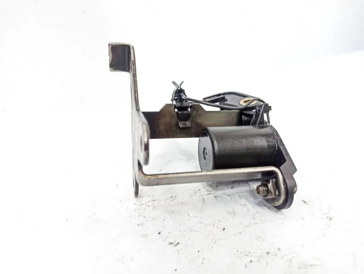 CAPTEUR NIVEAU HUILES MERCEDES-BENZ R (W251, V251) A0011531332 3.5L DIESEL