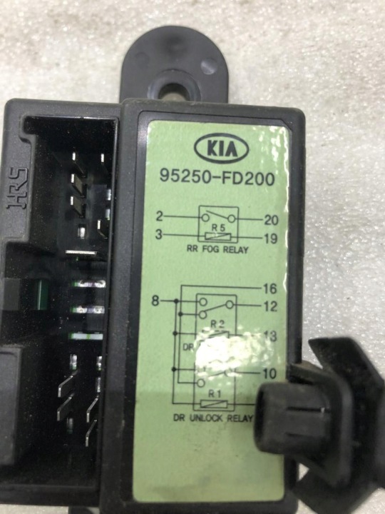 MODULE RELAIS KIA RIO I 95250-FD200