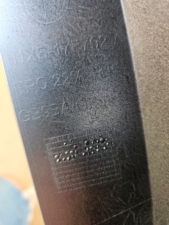 SPOILER REVÊTEMENT PARE-CHOCS AVANT VW AMAROK 2H