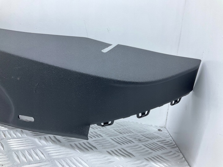 SKODA SCALA 2020 ARRIÈRE CÔTÉ GAUCHE PROTECTION SUPÉRIEURE SIÈGES ARRIÈRE