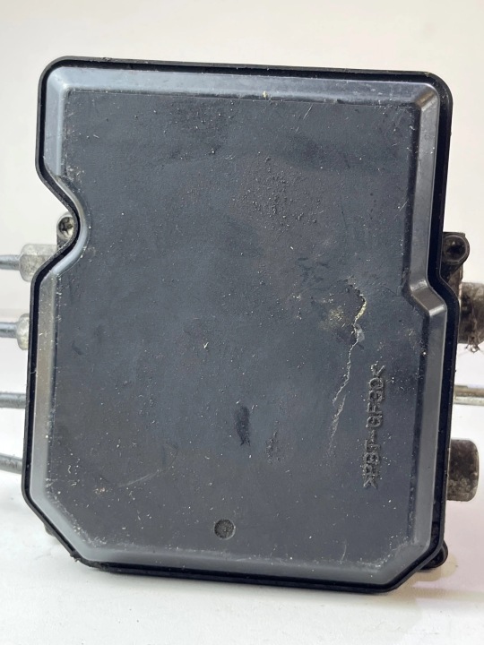 POMPE DE FREIN ABS NISSAN JUKE F15 1.5