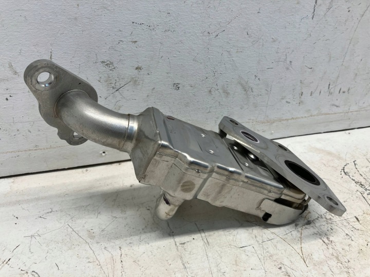 YARIS IV 1.5H HYBRIDE RADIATEUR GAZ D'ÉCHAPPEMENT EGR RADIATEUR 25680-15010