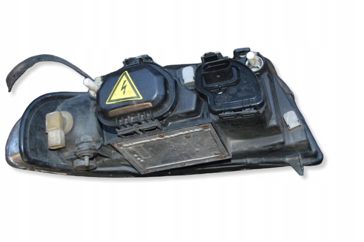 PROJECTEUR AVANT CÔTÉ GAUCHE AUDI A4 S4 B5 8D 8D0941003AN