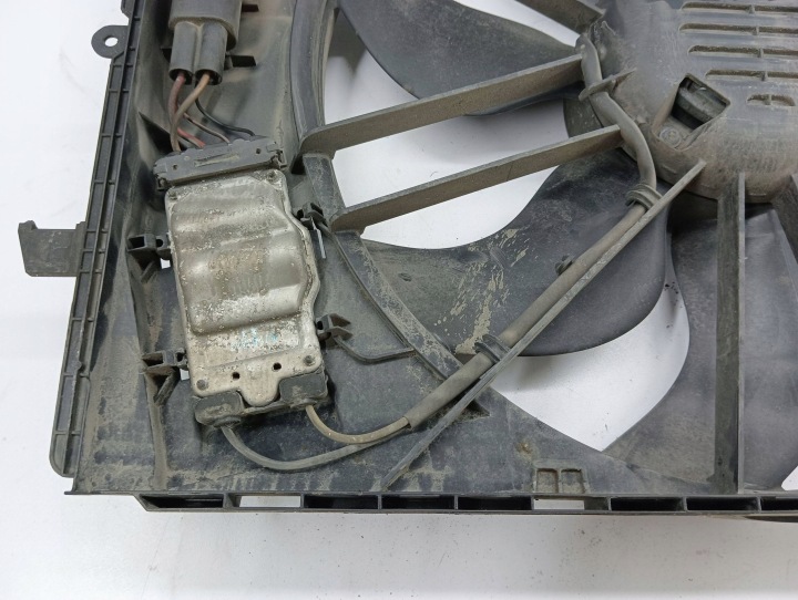 MERCEDES-BENZ C W204 2008 VENTILATEUR RADIATEUR 0130307015