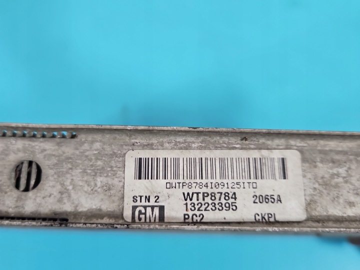 ÉCHANGEUR AIR-AIR OPEL ZAFIRA B 1,9 CDTI 13223395
