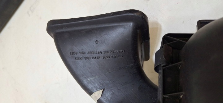 TUYAU CHÂSSIS FILTRE AIR DODGE RAM 09- 68090732AA