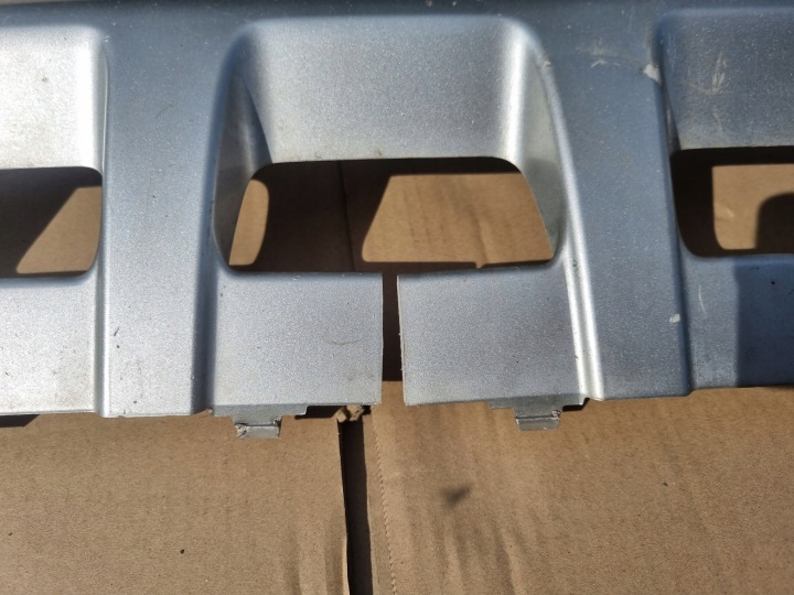 FORD KUGA I 8V4117F771ABW MK1 INFÉRIEURE DOUBLURE SPOILER DANS PARE-CHOCS AVANT