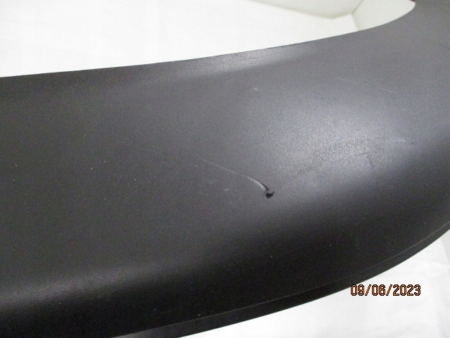 RENAULT CLIO IV MOULURE PARE-CHOCS AVANT 960157969R