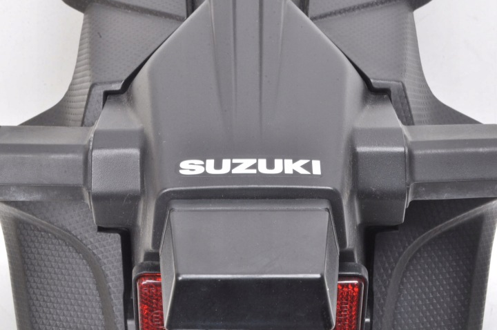 SUZUKI GSX-R 125 AILE ARRIÈRE CLIGNOTANTS 63311-23K