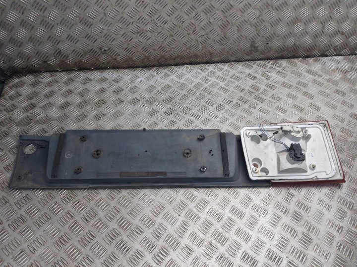 CACHE COUVERCLES DE COFFRE PHARES ARRIÈRE AUDI A6 C4 BERLINE LY7P