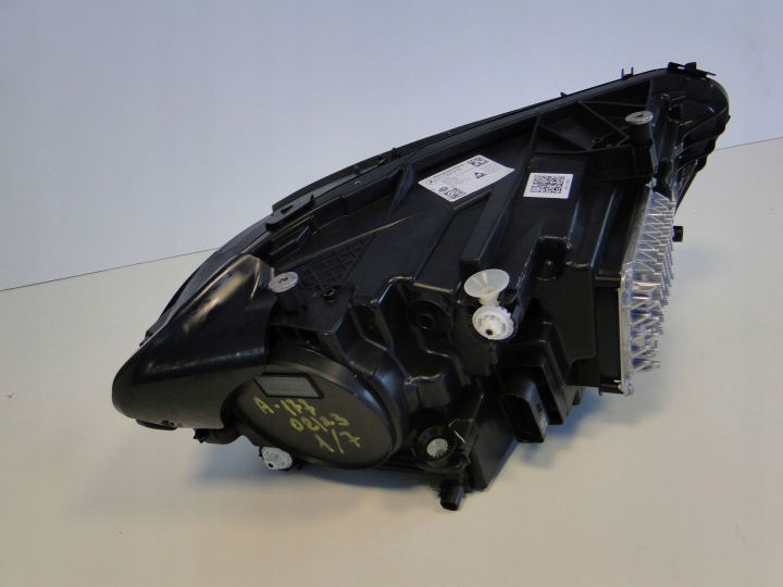 MERCEDES A 177 W177 LIFT PHARE GAUCHE MULTIBEAM