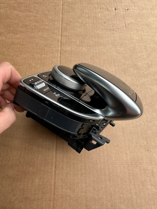 PANNEAU COMMANDE IDRIVE, CONTRÔLEUR TOUCH ID, MERCEDES C CLASSE W205 DES