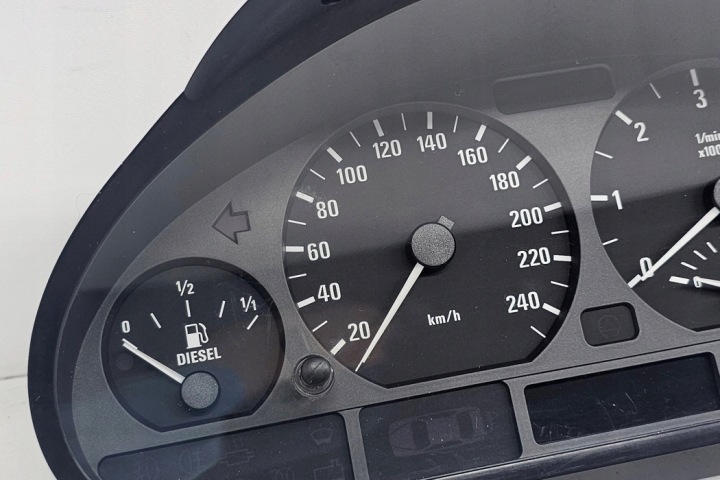 COMPTEUR BMW 3 TOURING (E46) 576443 2.0L DIESEL 110KW 2001
