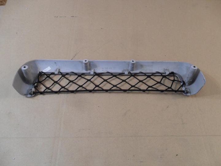 POCHE GRILLE GAUCHE PEUGEOT PARTENAIRE I 9634643277