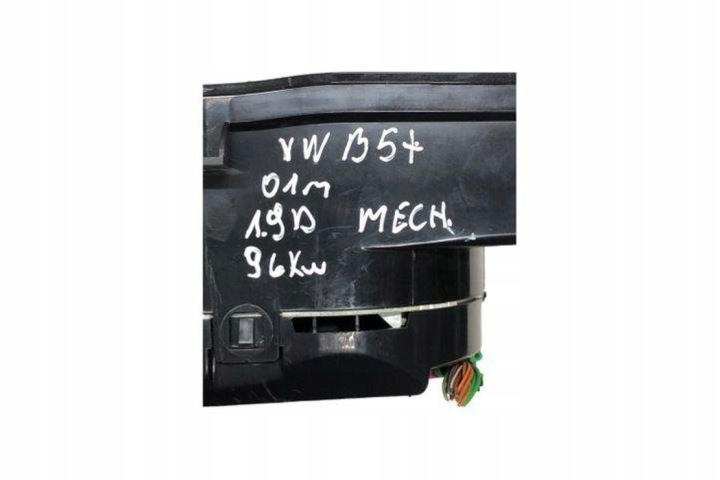 COMPTEUR VW PASSAT B5 (3B2) 3B0920825A 1.9L DIESEL 66KW 2003
