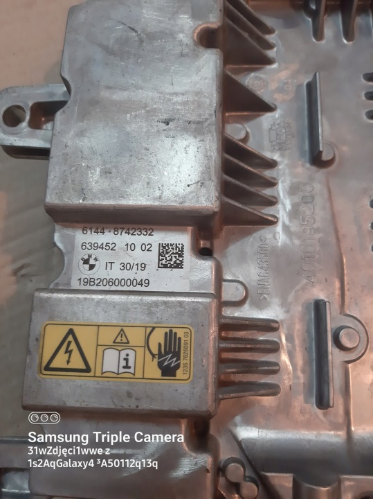 CONTRÔLEUR CONVERTISSEUR CHARGEUR 8742332 BMW I3