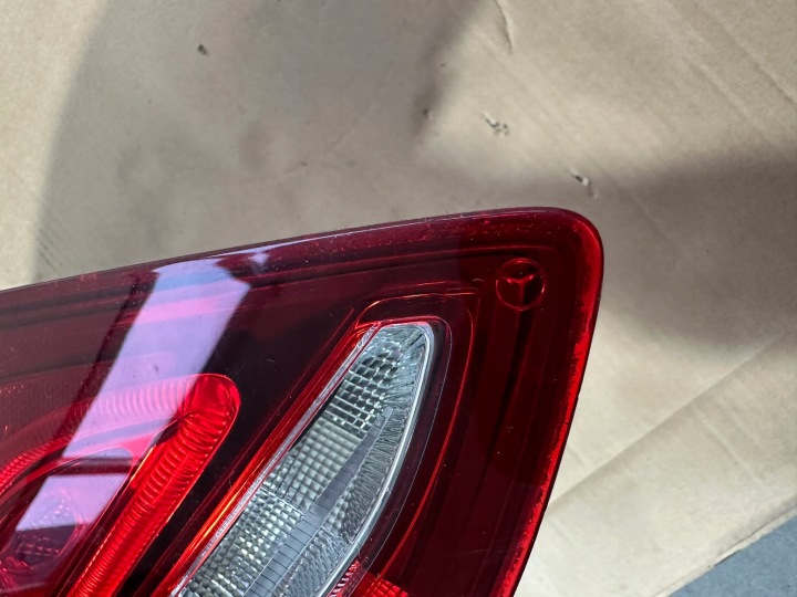 PHARE GAUCHE ARRIÈRE GAUCHE ARRIÈRE LED MERCEDES W205 DES, BERLINE ORIGINAL