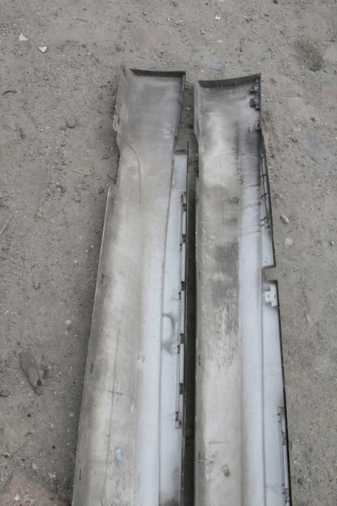 MOULURE SEUIL BMW E87