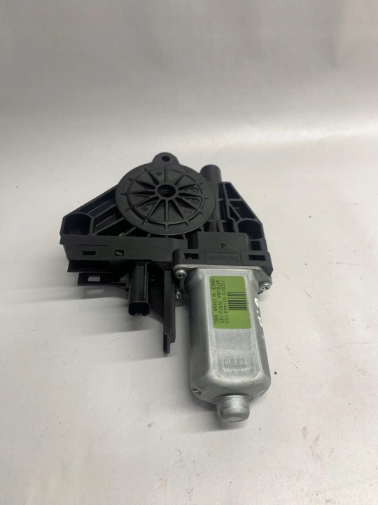 JEEP CHEROKEE PETIT MOTEUR VITRES ARRIÈRE DROITE CÔTÉ 931403 2015