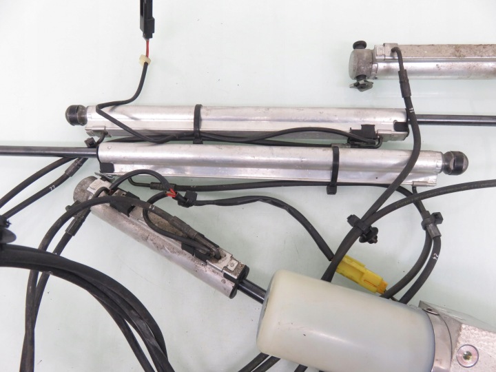 MOTEUR OUVERTURE TOITS ACTIONNEURS FAISCEAU DE CÂBLES OPEL TIGRA TWINTOP 93162375