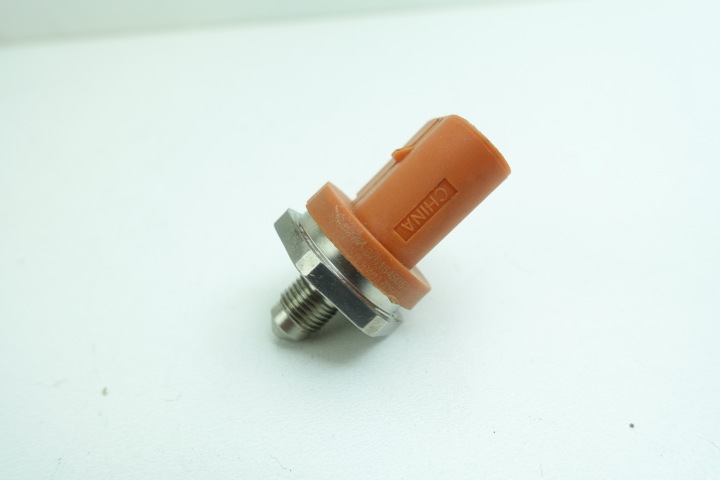 KONWERTERY PRESSION VEMO V30-63-0040