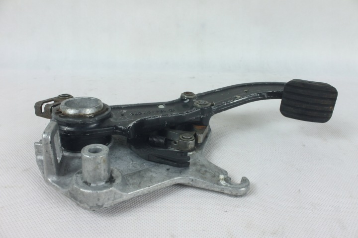 MERCEDES-BENZ OE 1244270701 PÉDALE CÂBLE FREINS MANUEL