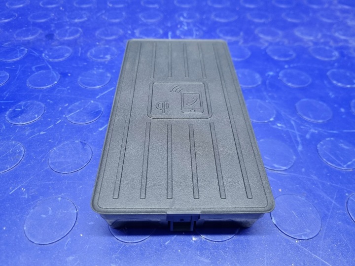 AUDI A3 8Y COMPLÈTE CHARGEUR INDUKCYJNA ORIGINAL 4N0035502B
