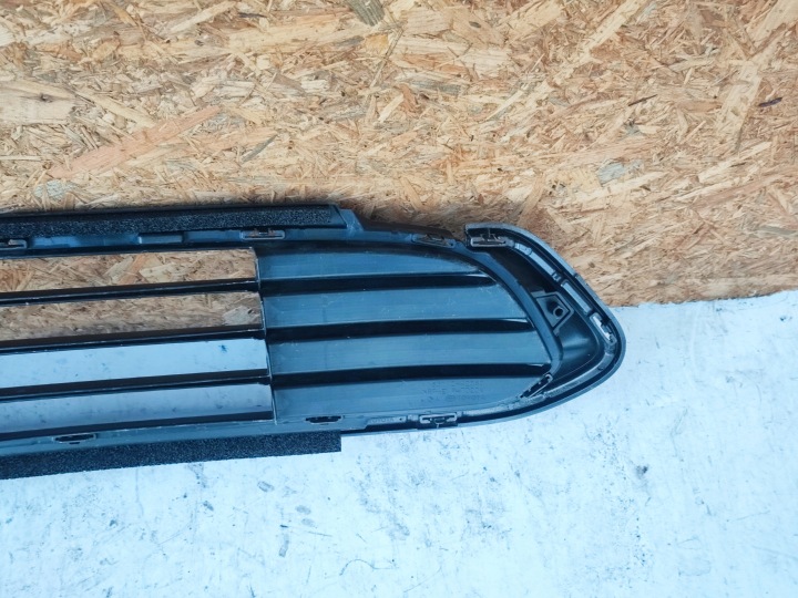 GRILLE CALANDRE CENTRALE TOYOTA BZ4X 5311242360