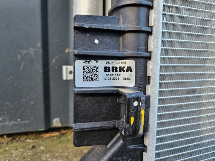 COURROIE AVANT AVANT HYUNDAI BAYON LIFT 2024- 3 RADIATEURS POUTRE ORIGINE