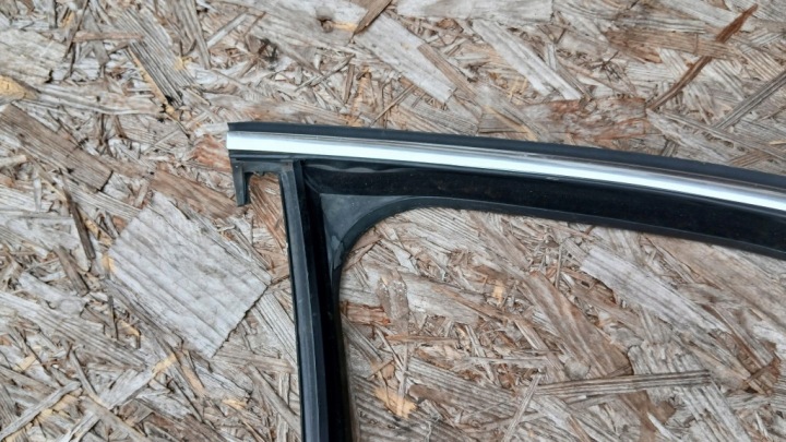 JOINT D'ÉTANCHÉITÉ DROITE AVANT VW PASSAT B6 2.0TDI 05-10R BERLINE 3C4837432F