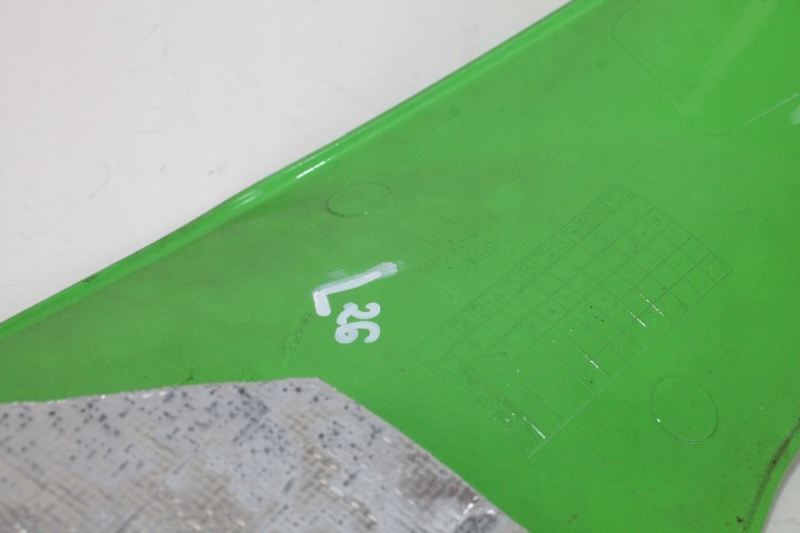 KAWASAKI NINJA 125 19- DÉFLECTEUR D'AIR PLASTIQUE GAUCHE
