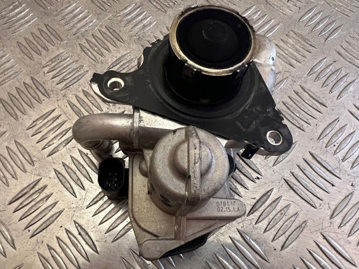 AUDI A5 SPORTBACK 8TA VANNE EGR 04L131501S